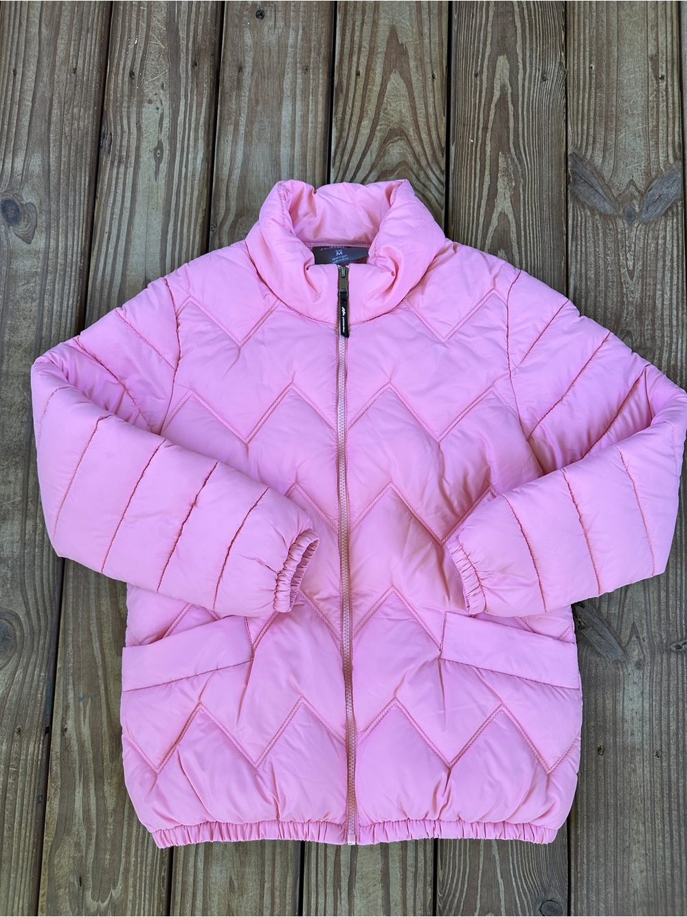 Jackson Hole Pink Chevron Quilted Puffer Jacket Women’s M NWOT